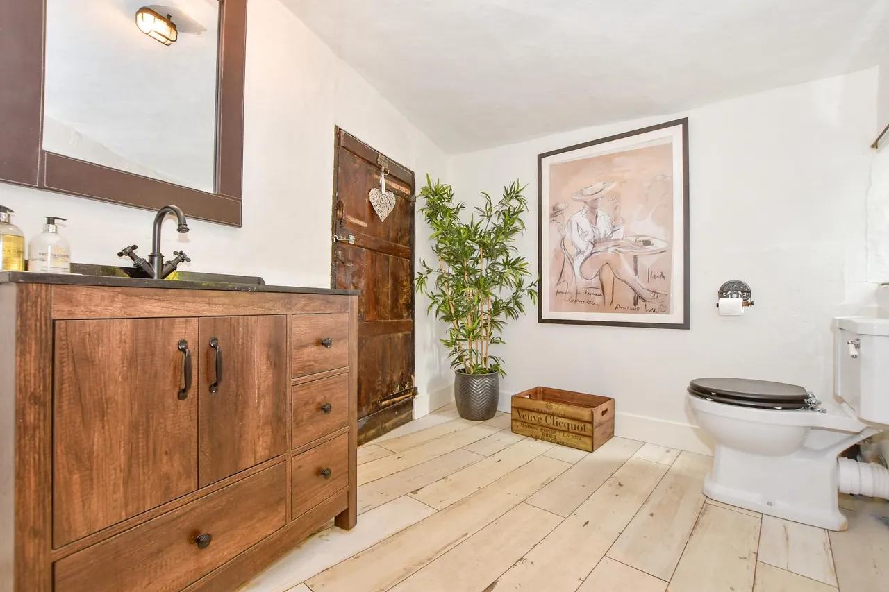 High Street, Brenchley, TN12, photo 10