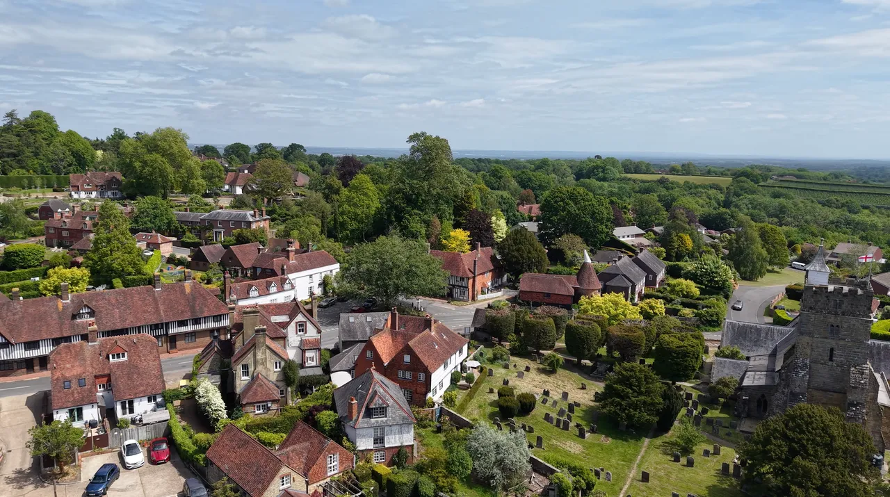 High Street, Brenchley, TN12, photo 26