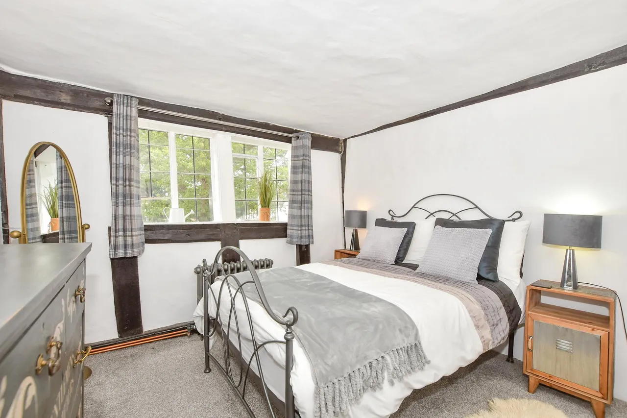 High Street, Brenchley, TN12, photo 9
