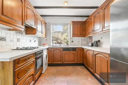 Whitgift Avenue, South Croydon, photo 4