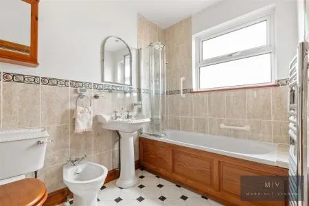 Whitgift Avenue, South Croydon, photo 9