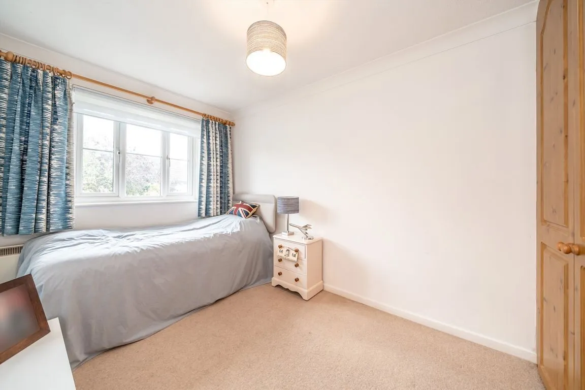 Sonning Gardens, TW12, photo 6