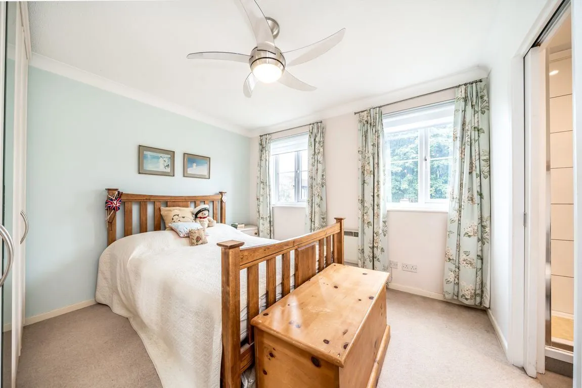 Sonning Gardens, TW12, photo 5