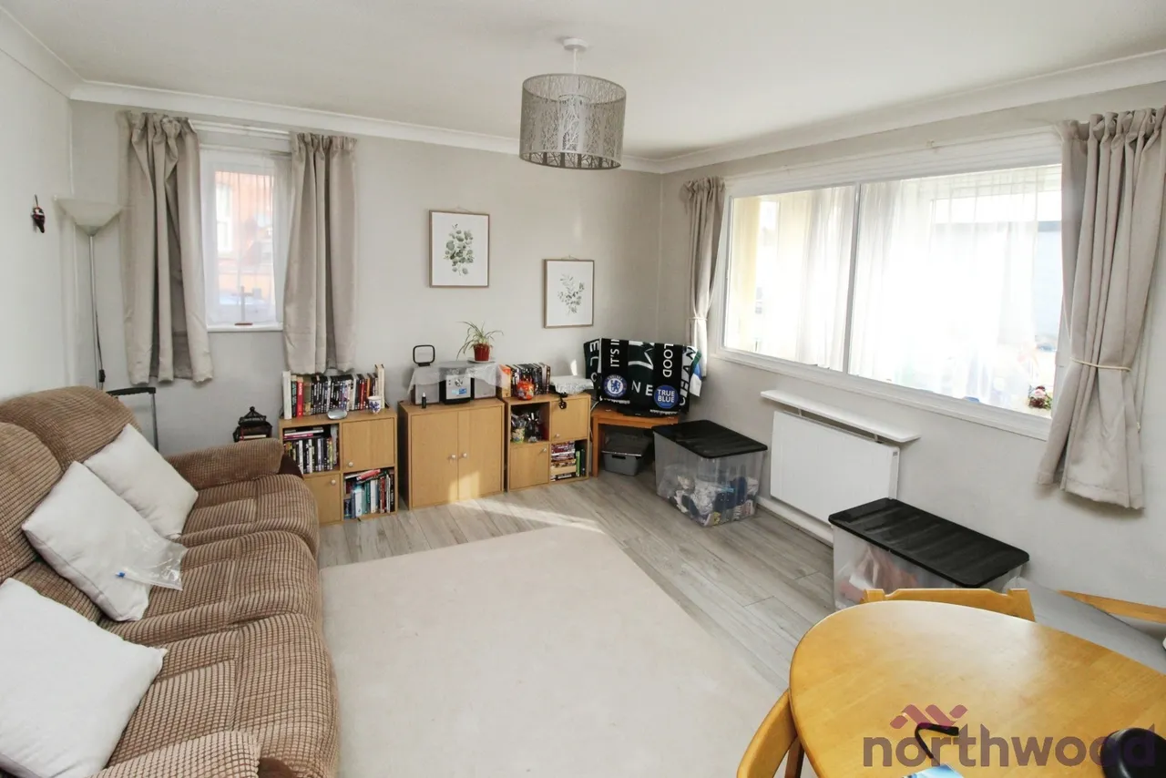 Olivers Close, Clacton-On-Sea, CO15, photo 2