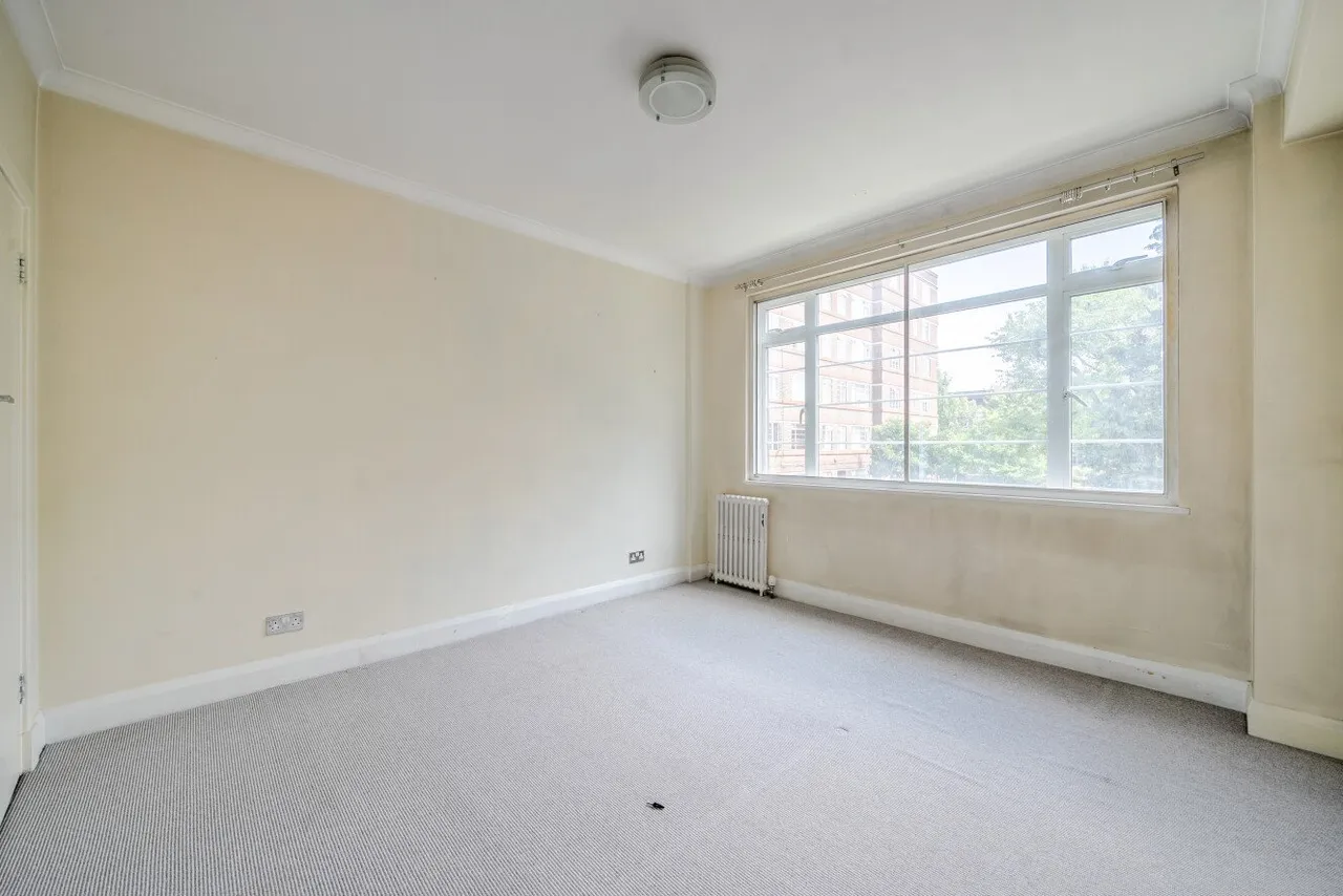 Balham High Road, Balham, SW17, photo 10