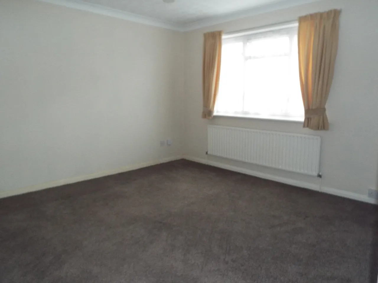 Maureen Close, Parkstone, BH12, photo 4