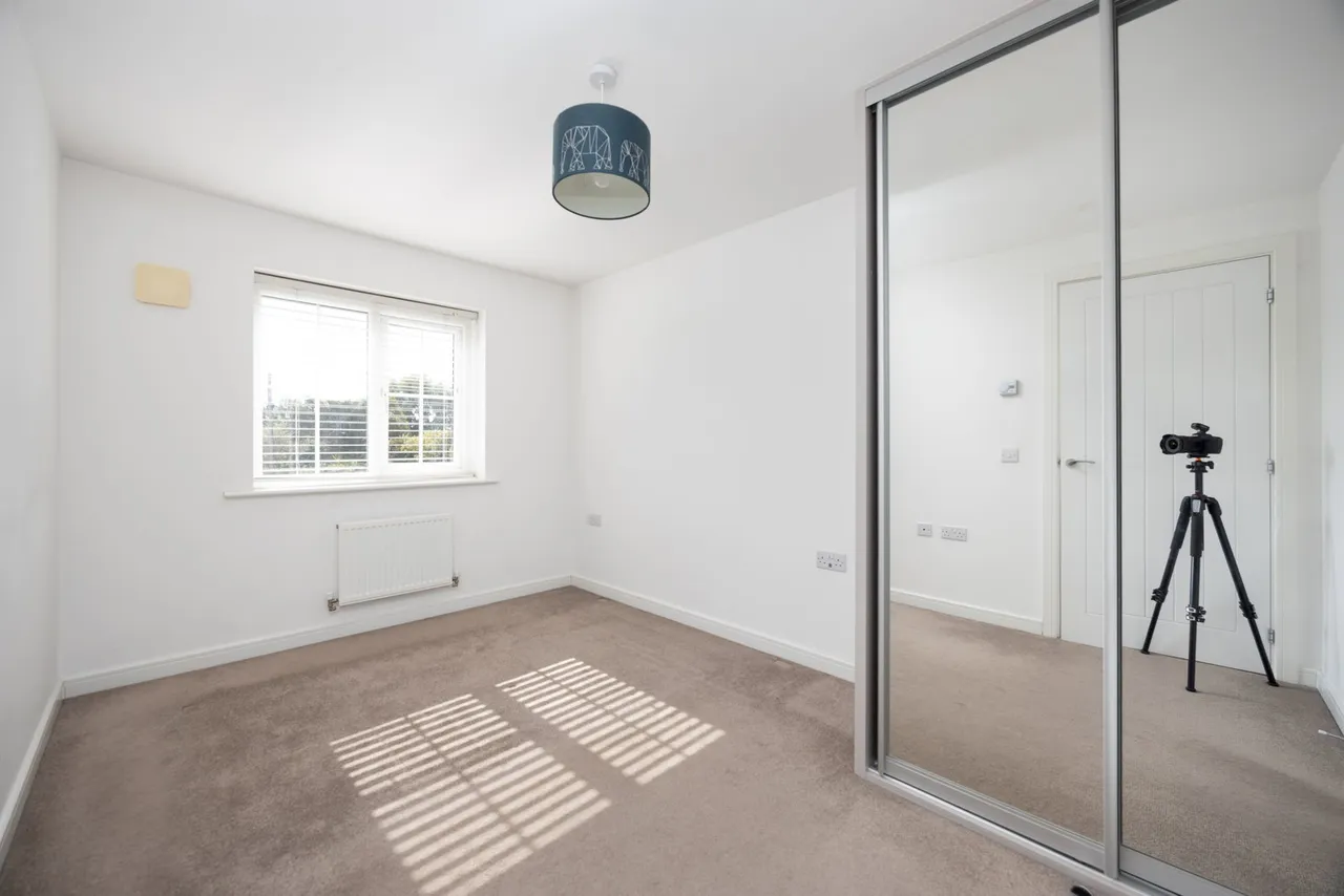 Sandown Crescent, Corsham, SN13, photo 12