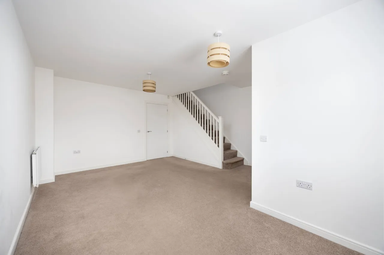 Sandown Crescent, Corsham, SN13, photo 24