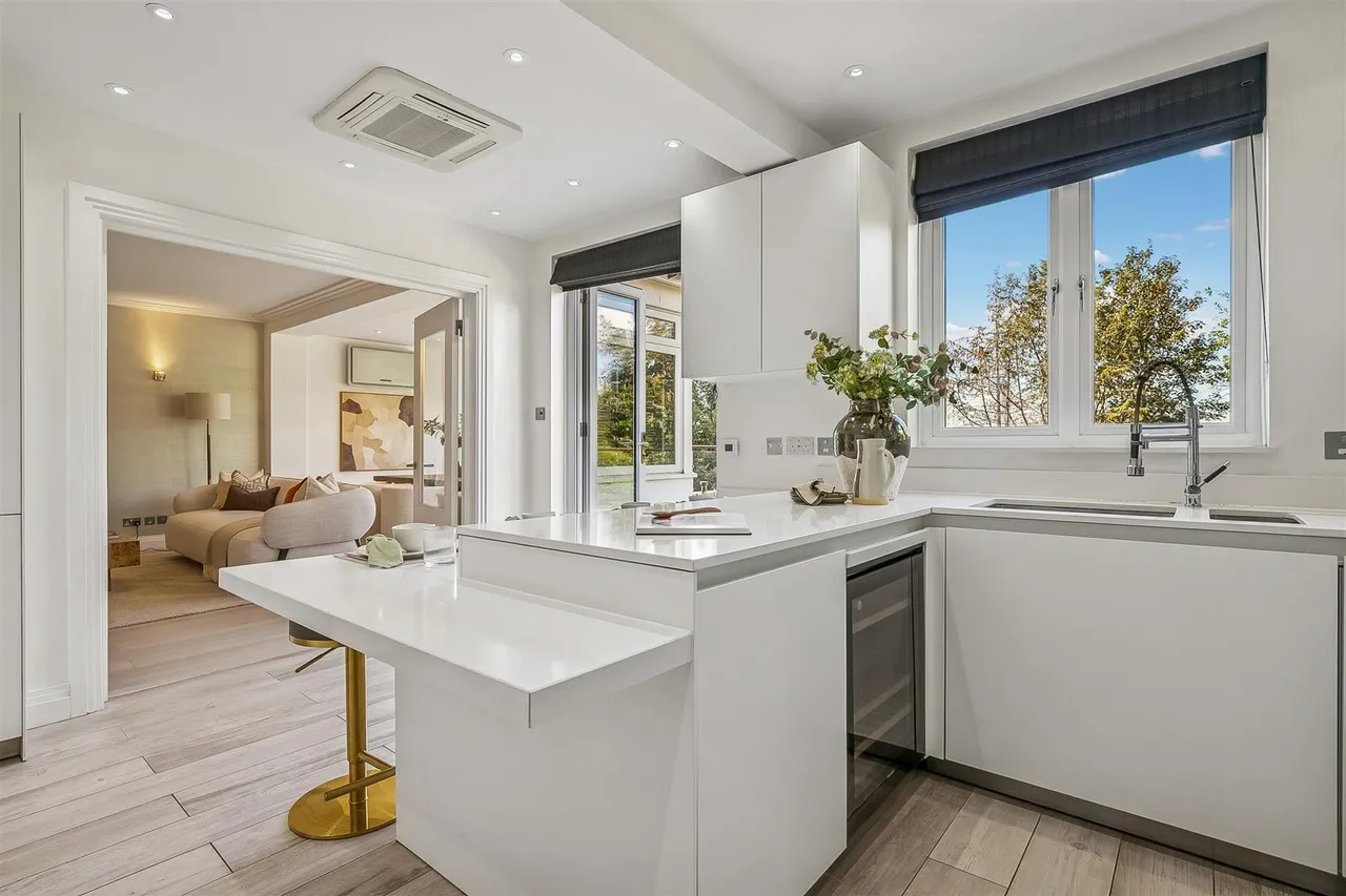 West Heath Road, Hampstead, NW3, photo 6