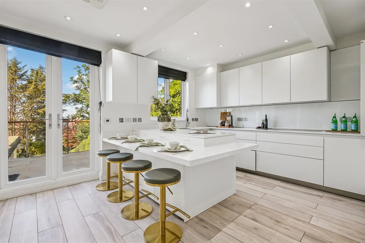 West Heath Road, Hampstead, NW3, photo 5