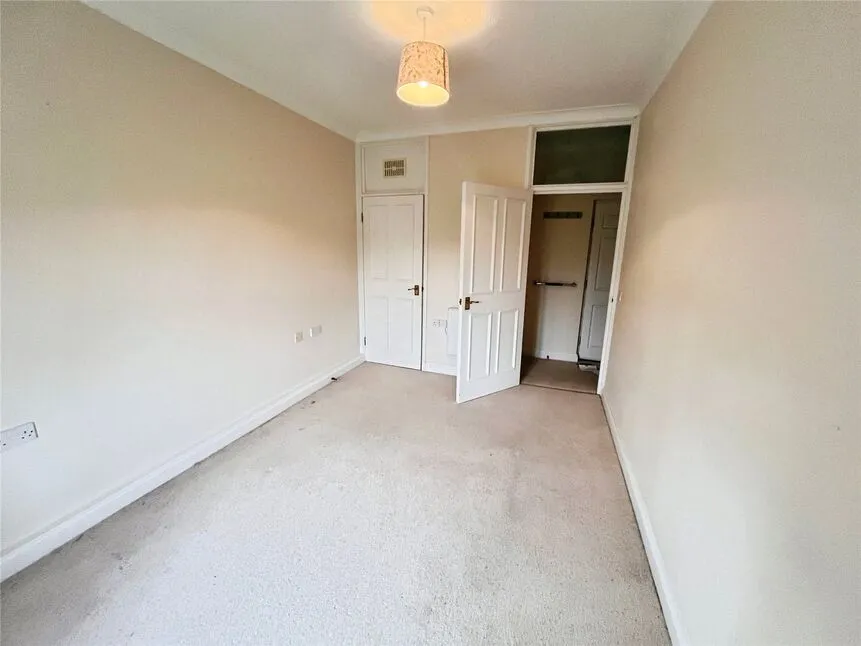Overton, Basingstoke, RG25, photo 9