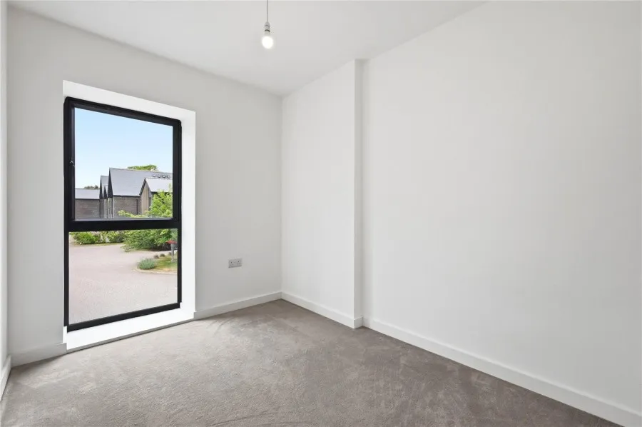 with 4 bedrooms in Harlow, CM17, photo 13