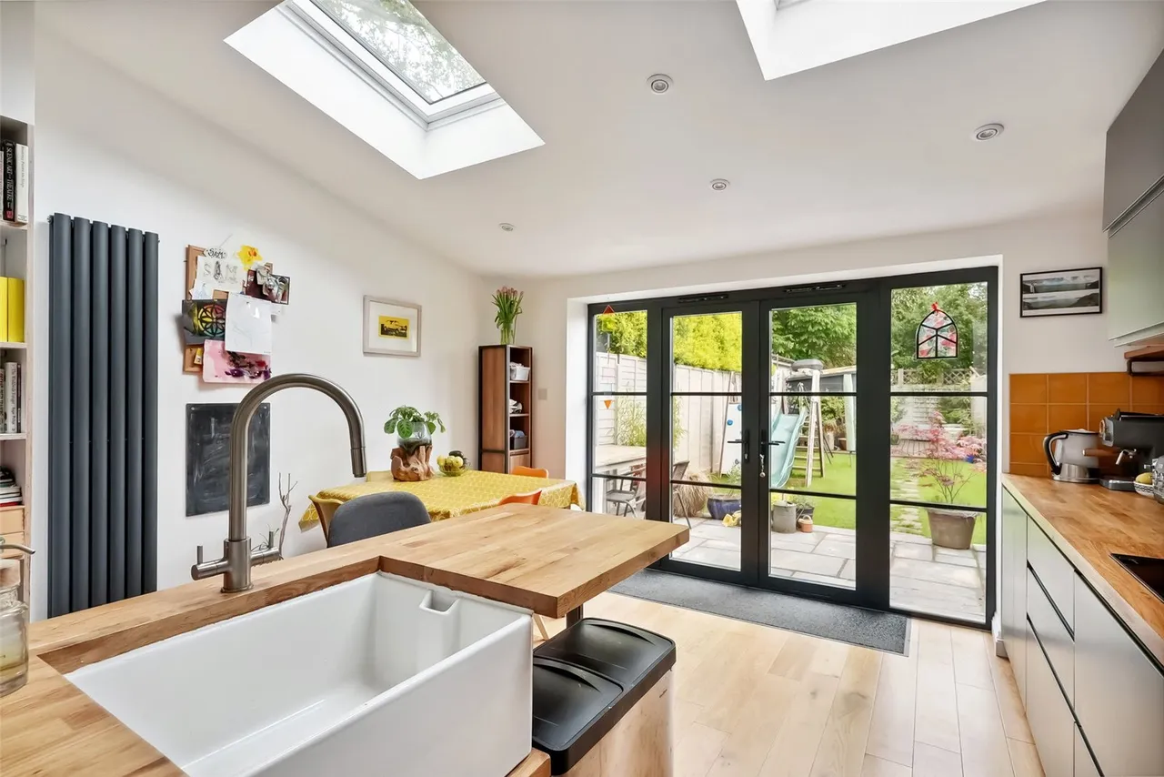 Hanworth Road, Hampton, TW12 3EY, photo 6