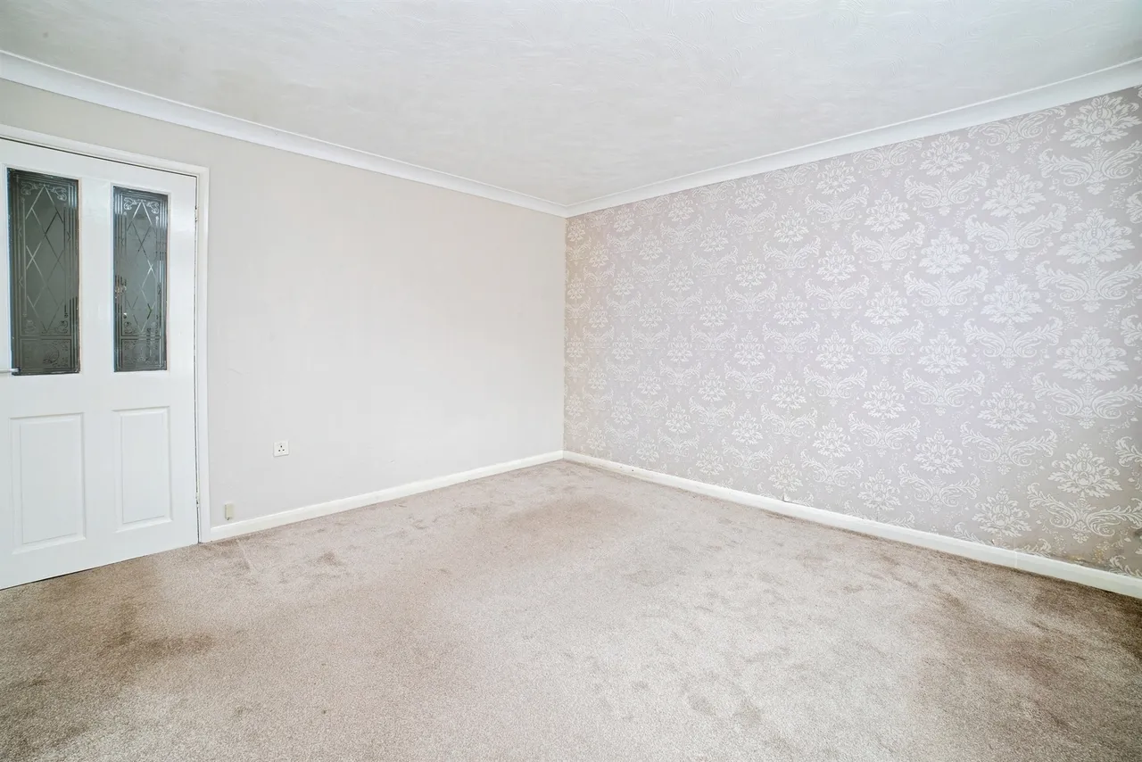 Lake Avenue, Loscoe, DE75, photo 17