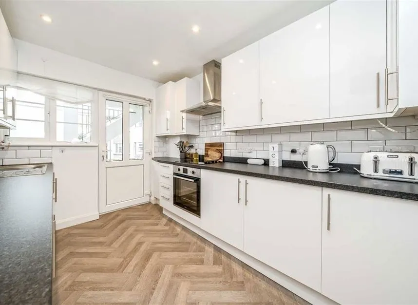 Amblecote Close, Grove Park, SE12, photo 4