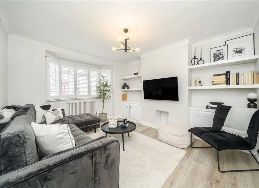 2 bed flat to rent, Amblecote Close, Grove Park, SE12