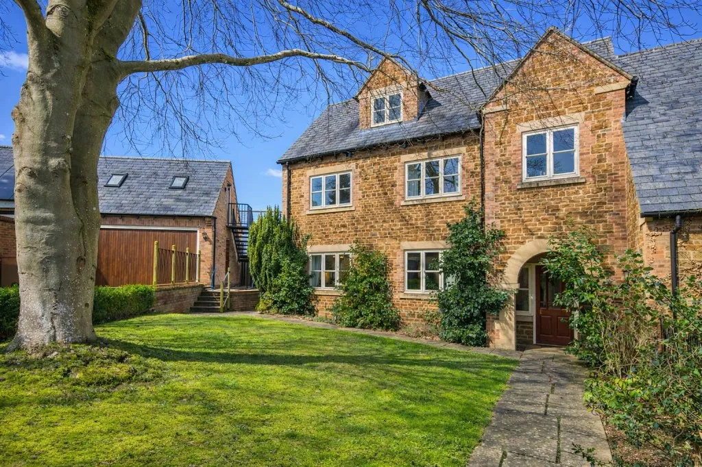 Old Road, Scaldwell, photo 14