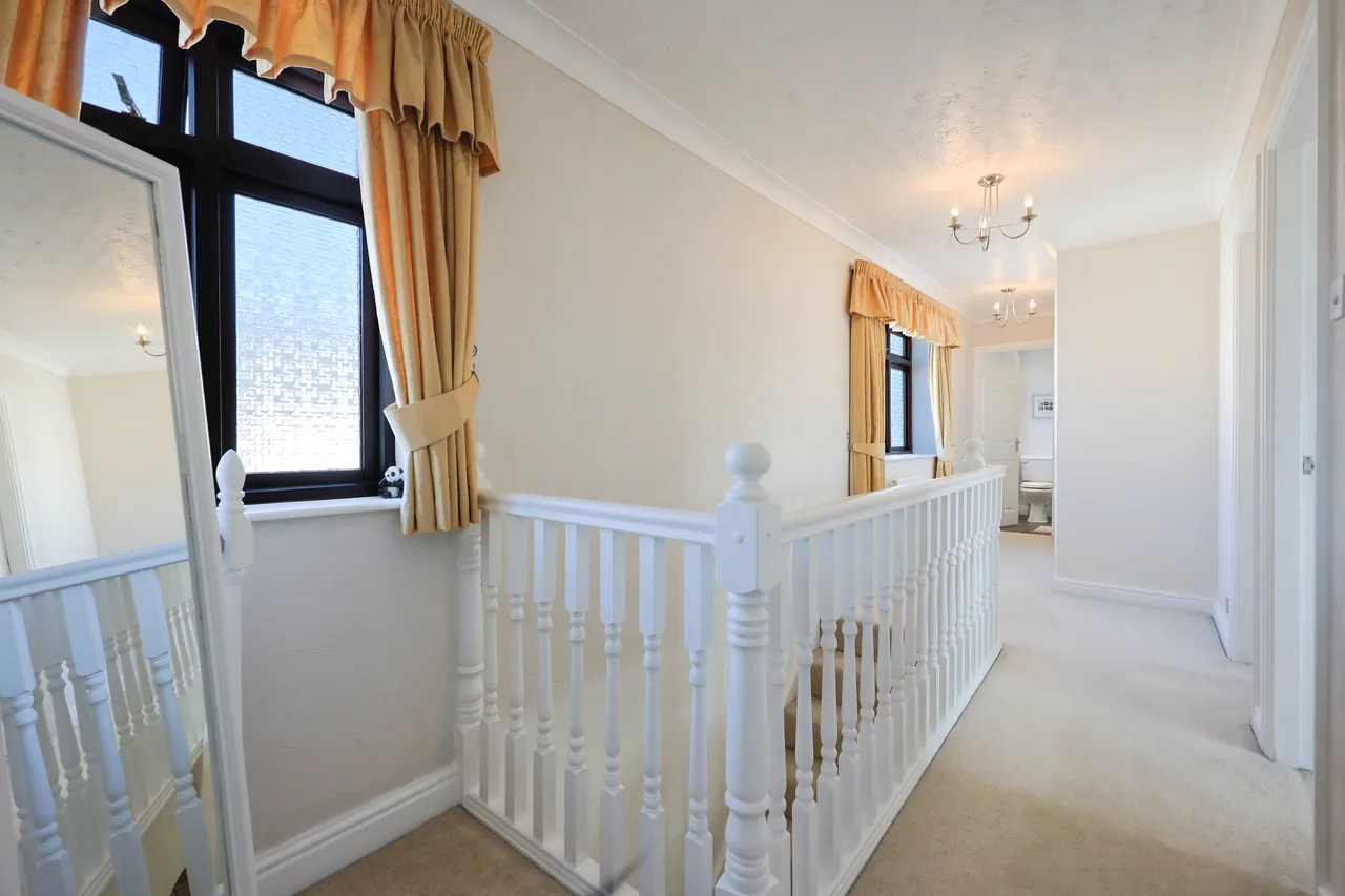 Bleakledge Grove, Hindley, photo 11