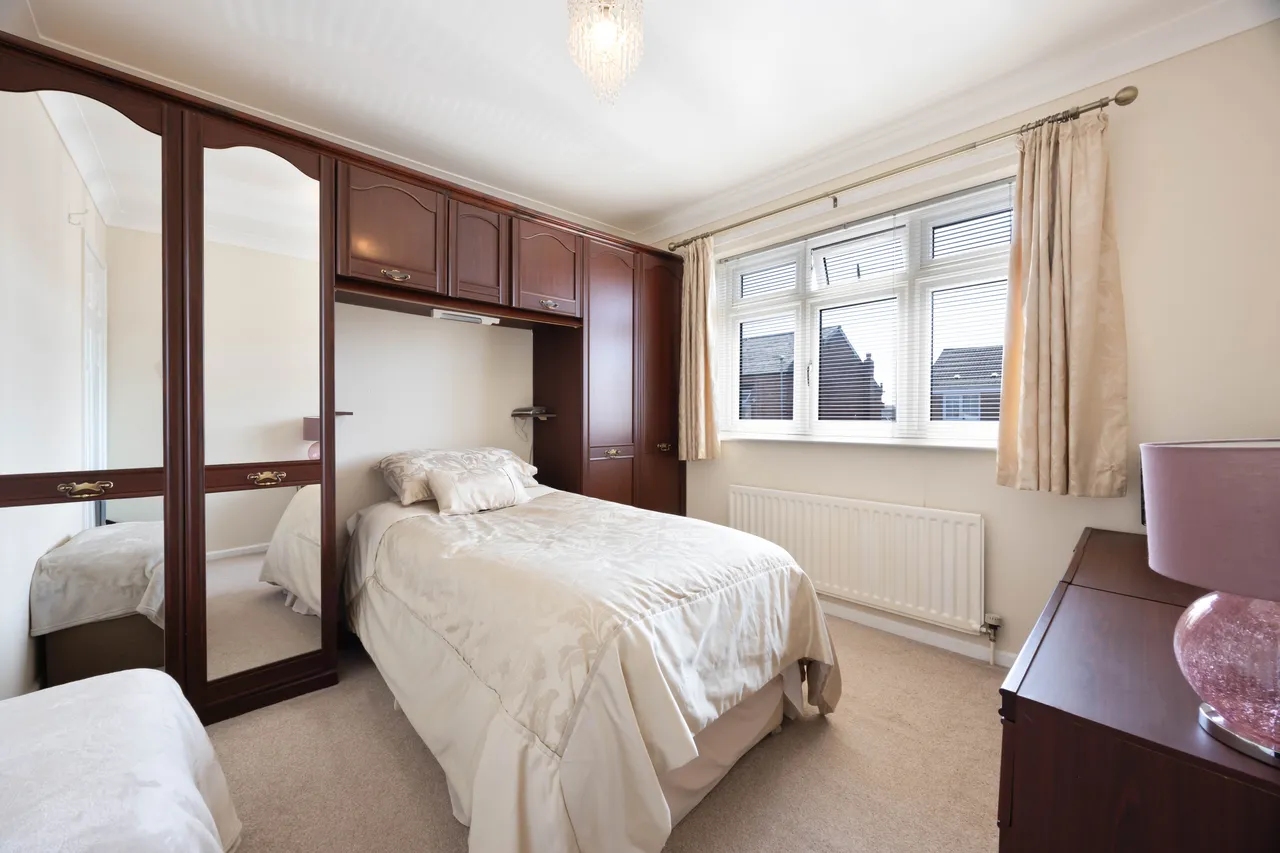 Bleakledge Grove, Hindley, photo 16
