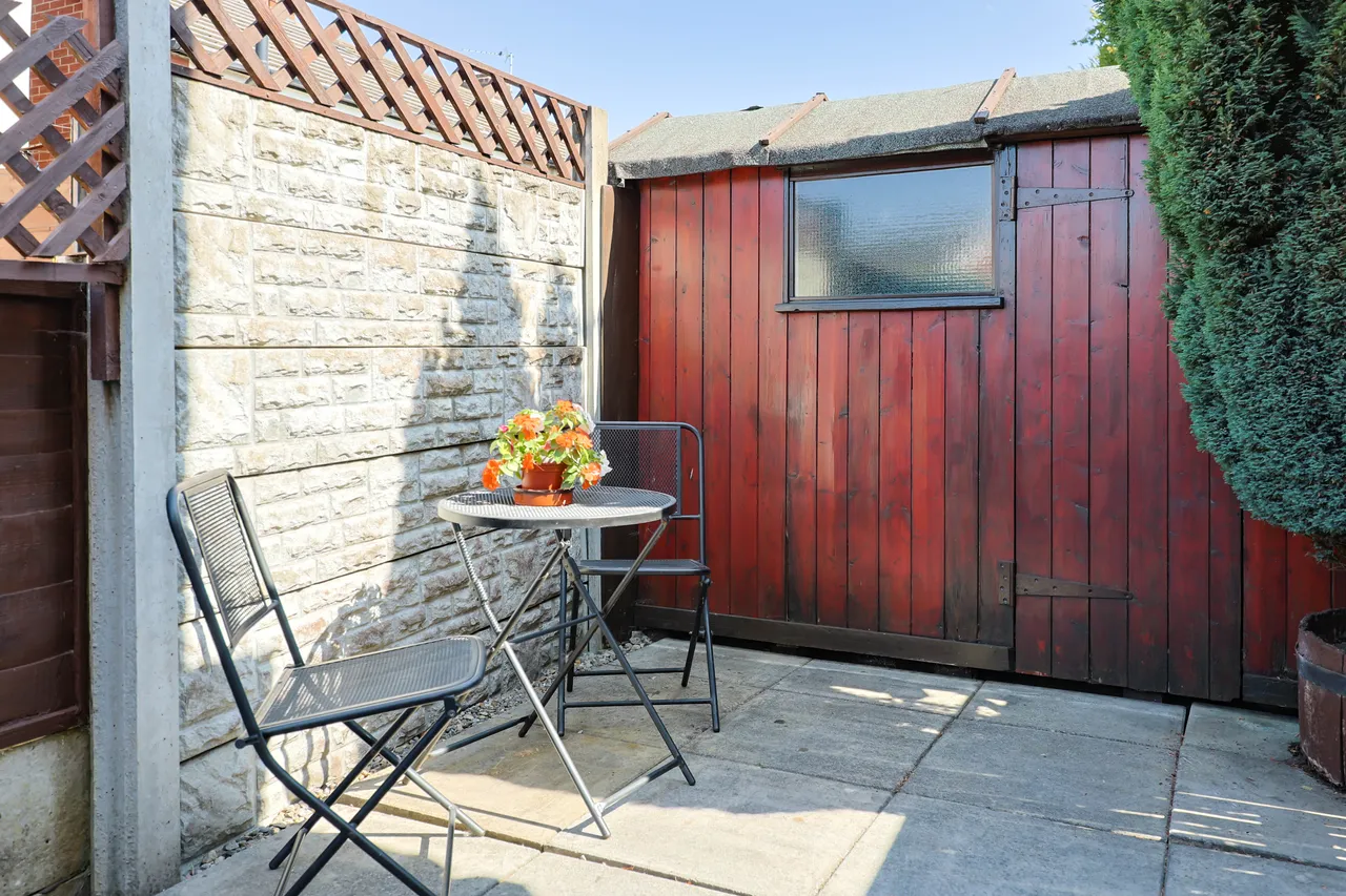 Bleakledge Grove, Hindley, photo 23