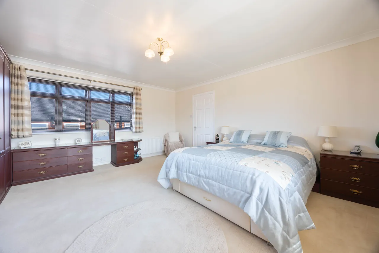 Bleakledge Grove, Hindley, photo 13
