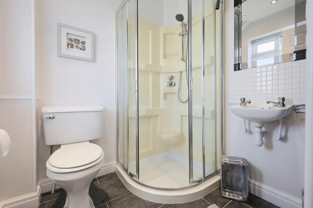 Bleakledge Grove, Hindley, photo 15