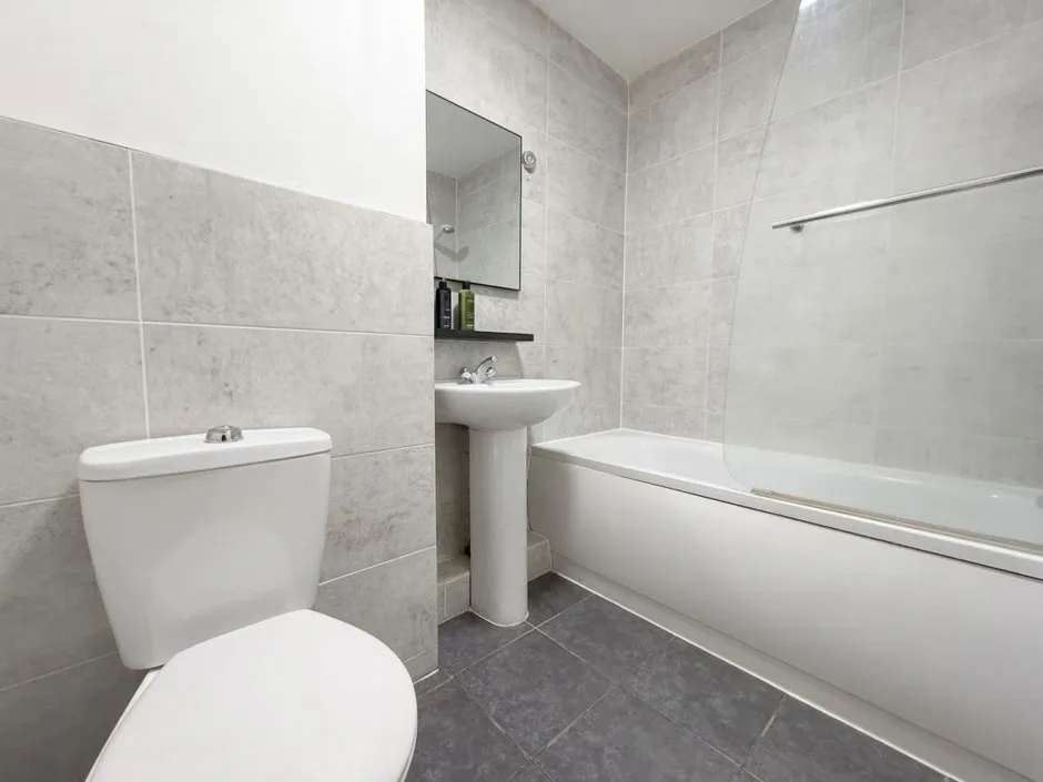 Whitehall Road, Uxbridge, UB8, photo 3