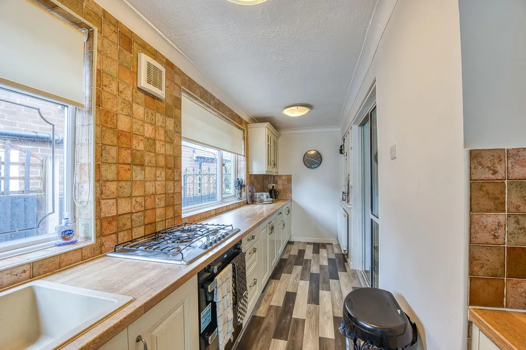Walsall Road, Great Wyrley, WS6, photo 9