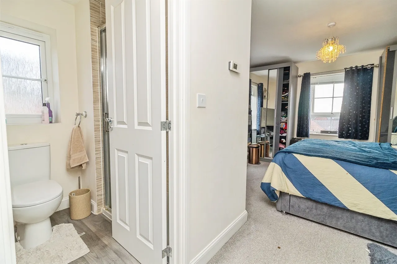 Diana Way, Fairfields, MK11, photo 16