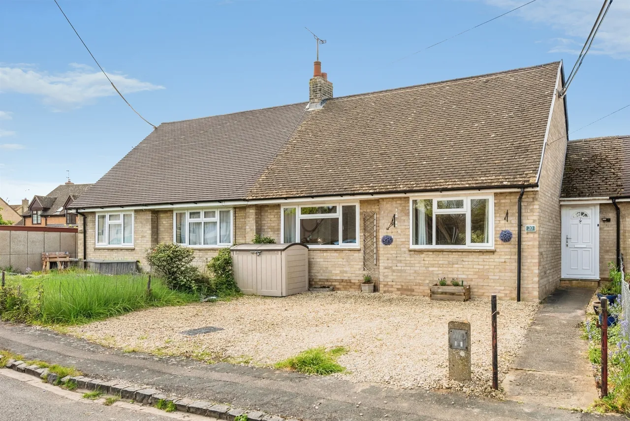 Flexneys Paddock, Stanton Harcourt, OX29, photo 2