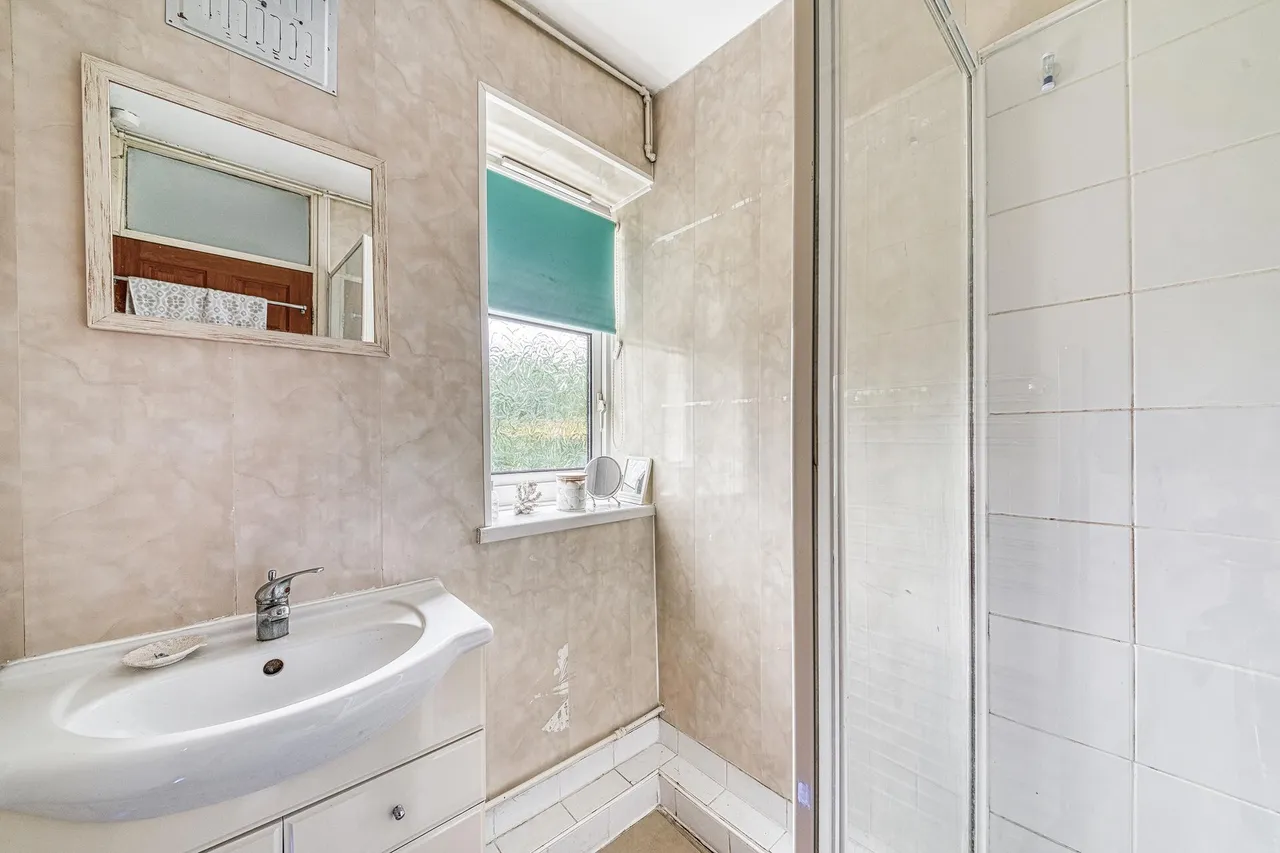 Finchley Avenue, Mackworth, DE22, photo 13