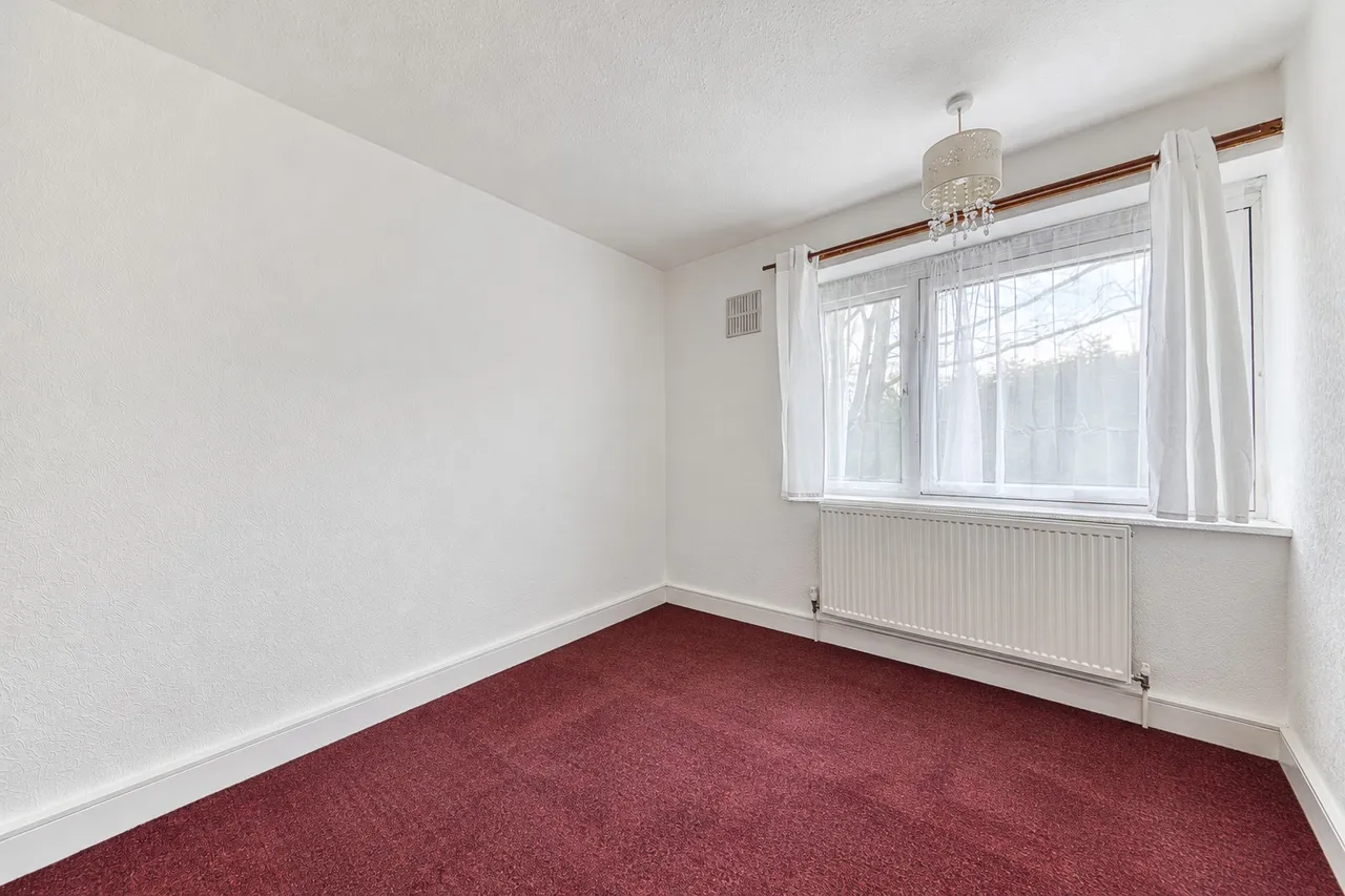 Finchley Avenue, Mackworth, DE22, photo 11