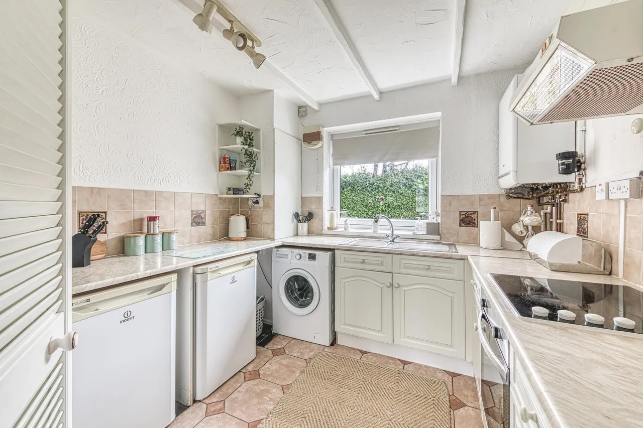 Finchley Avenue, Mackworth, DE22, photo 5