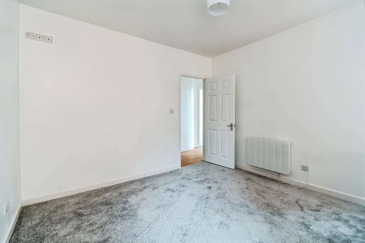 Roundstone Street, Trowbridge, BA14, photo 10