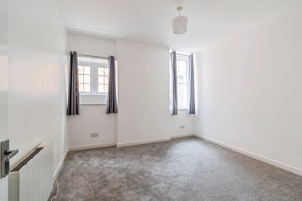 Roundstone Street, Trowbridge, BA14, photo 5
