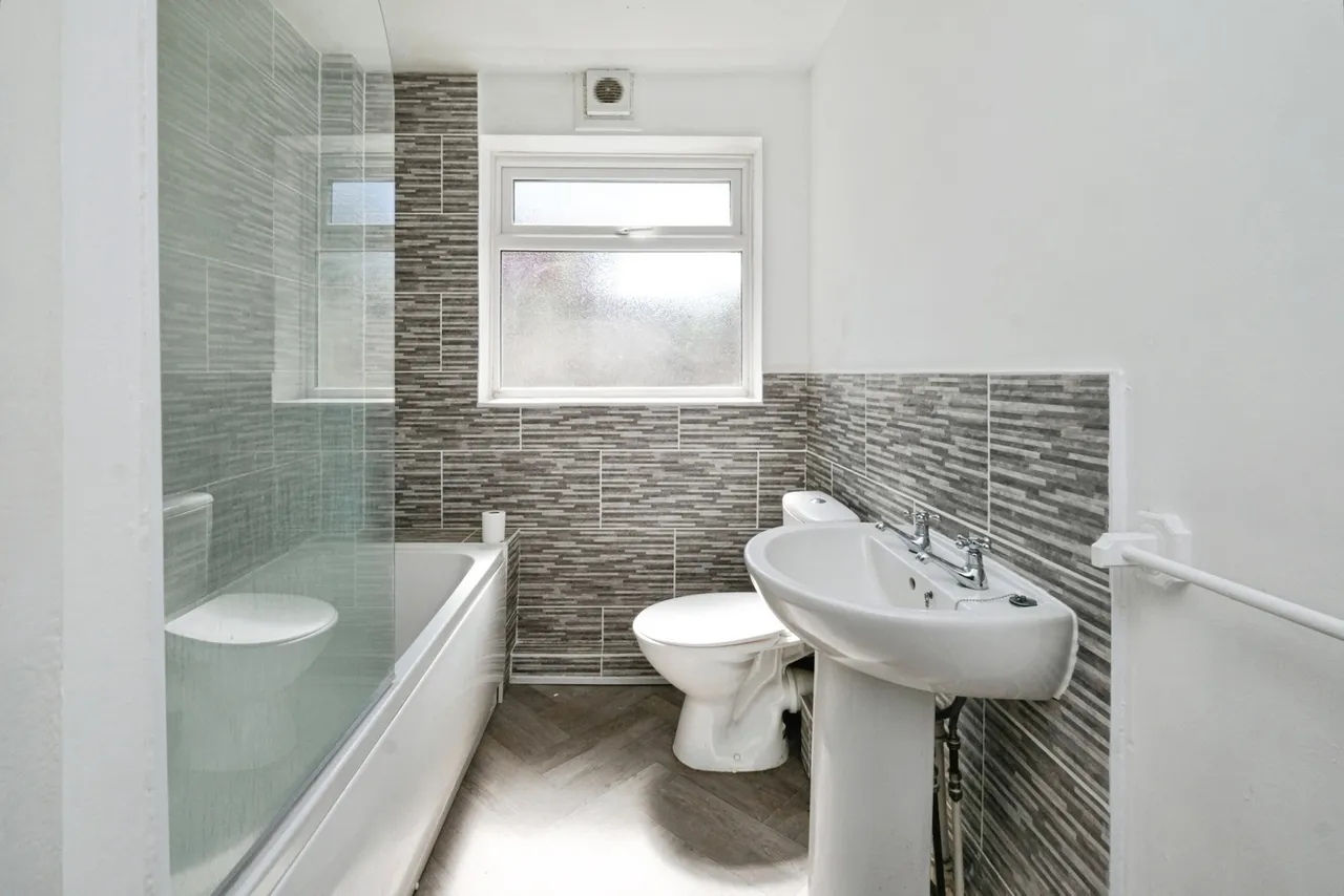 Banner Street, Liverpool, L15, photo 11