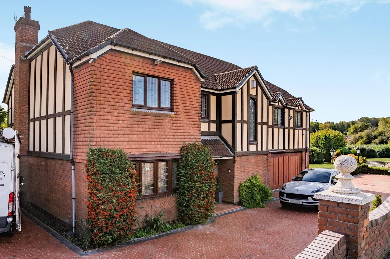 5 bed house for sale, Chepstow Road, Langstone, NP18