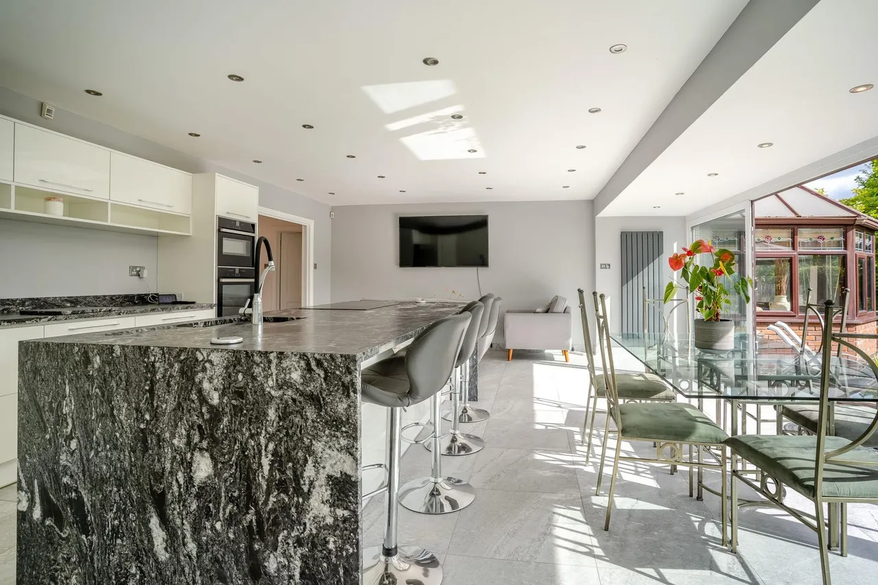 Chepstow Road, Langstone, NP18, photo 5