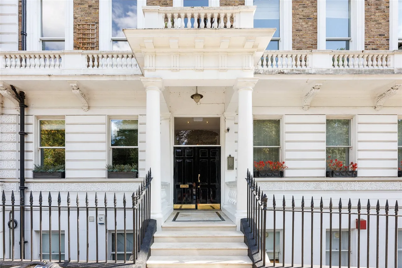 Ladbroke Square, London, W11, photo 10