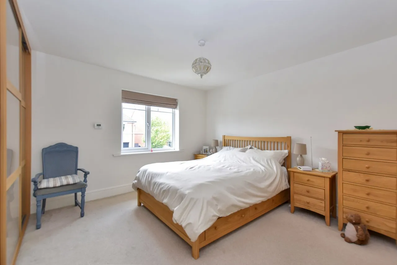 Cotham Drive, Wakefield, WF2, photo 13