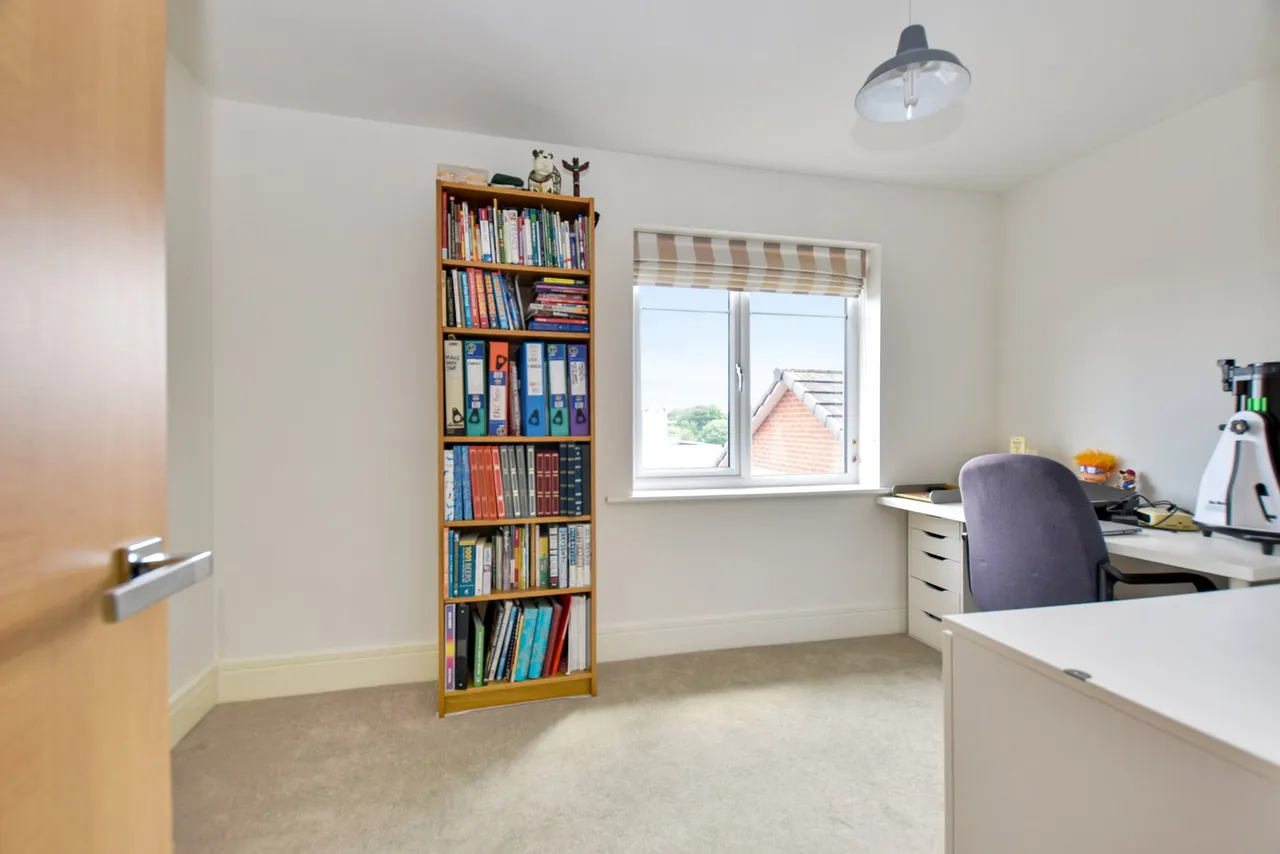Cotham Drive, Wakefield, WF2, photo 17