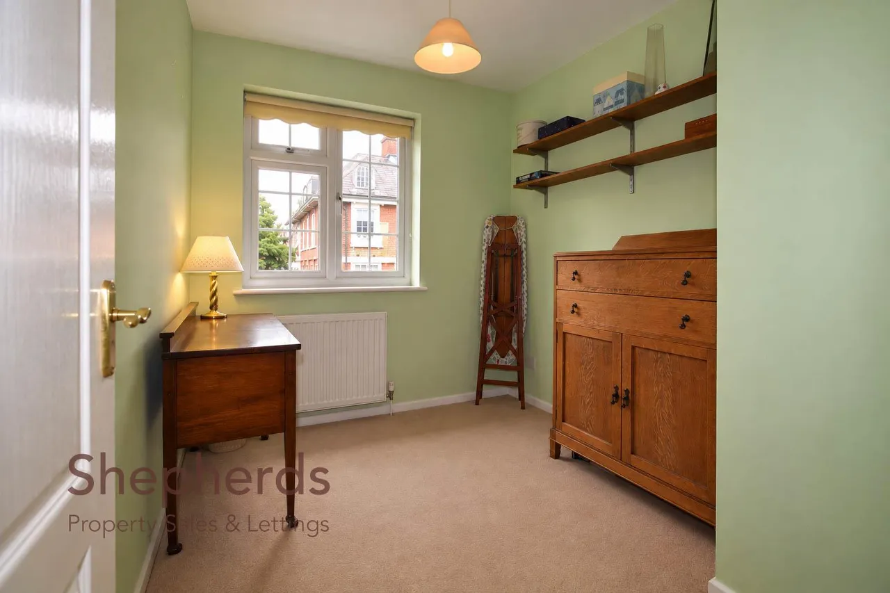 Taylors Avenue, Hoddesdon, EN11, photo 20