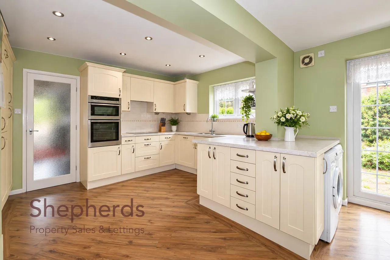 Taylors Avenue, Hoddesdon, EN11, photo 8