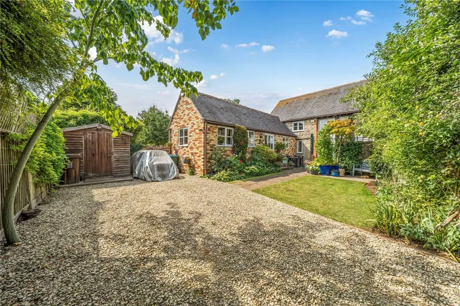 2 bed house for sale, Priory Farm Cottages, Townsend, OX27