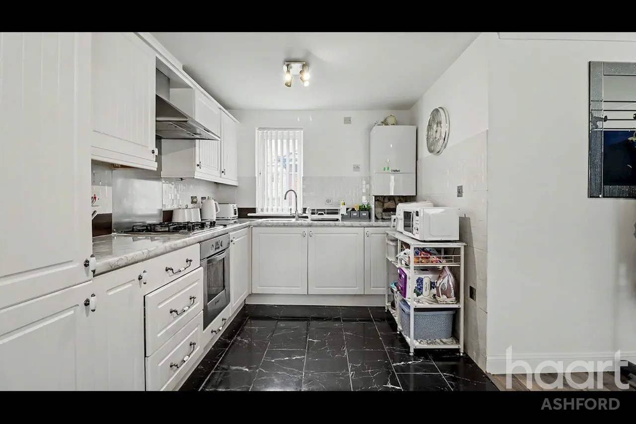 Romney Point, Ashford, TN23, photo 3