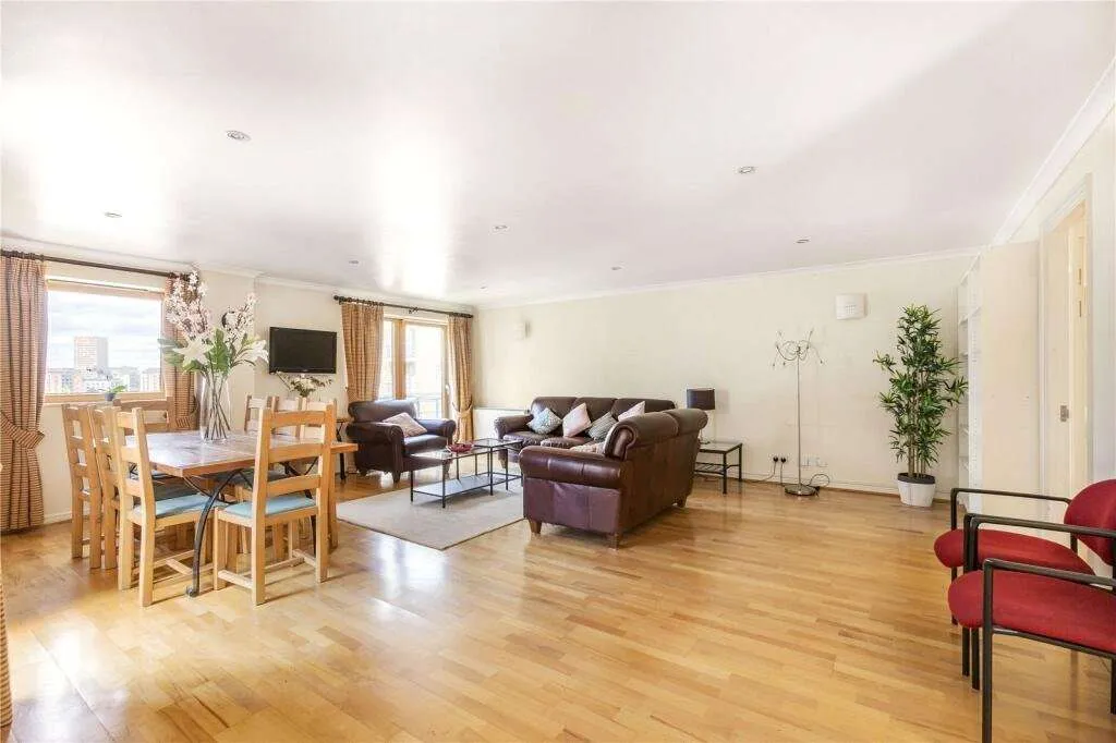 Meridian Place, London, E14, photo 2