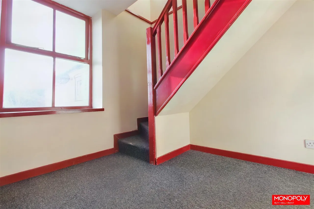Vale Street, Denbigh, LL16, photo 8