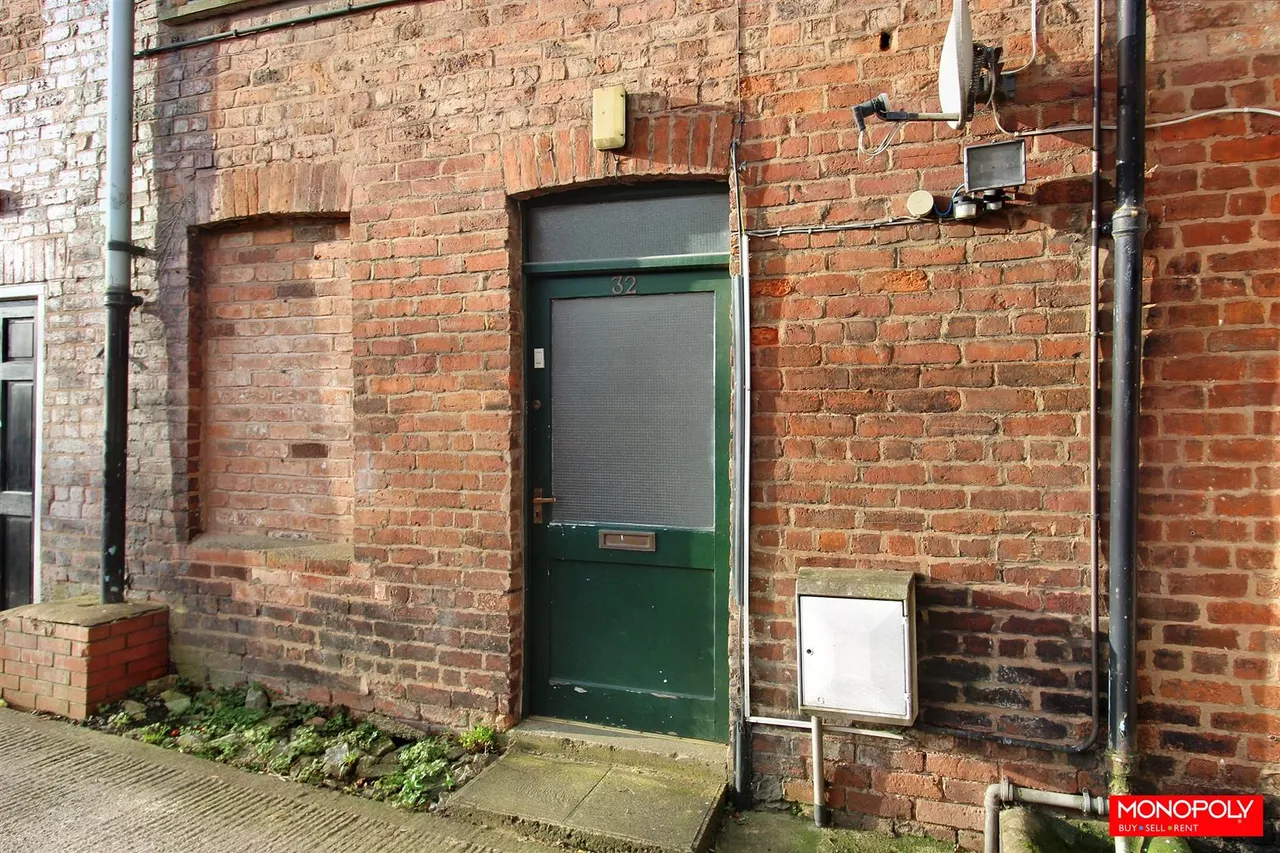 Vale Street, Denbigh, LL16, photo 7
