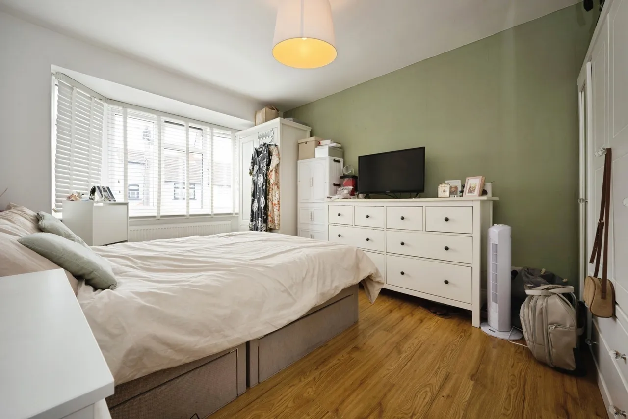 Black Swan Lane, Luton, Bedfordshire, LU3, photo 9