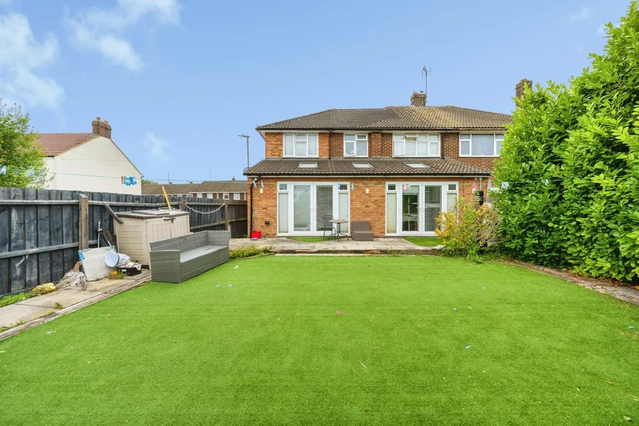 Black Swan Lane, Luton, Bedfordshire, LU3, photo 15